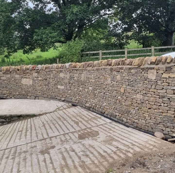 Barn conversion entrance wall, nappa